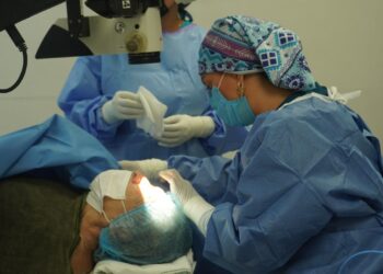 Benefició IMSS a más de mil familias con cirugías de cataratas este año