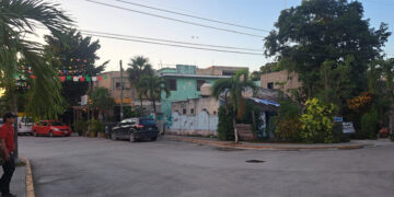 Crítica situación en Chemuyil por falta de agua y colapso del drenaje