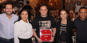 Entregan al restaurante Punta Corcho reconocimiento de la Guía Michelin