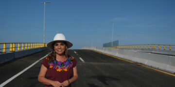 Pone Mara en servicio moderno puente de entrada a Chetumal
