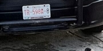 Policía atropella a una asistente al Medio Maratón de Tulum