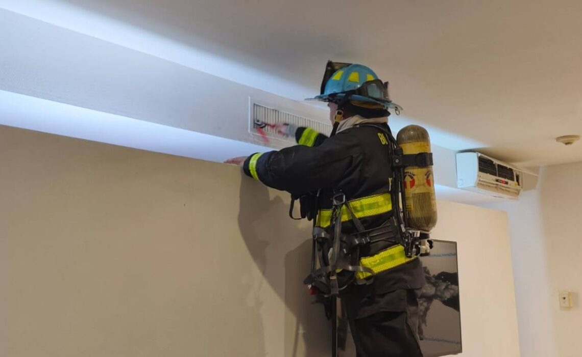 Desalojan un hotel en Playa por fuga de gas refrigerante