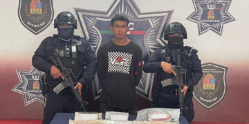 Detenido agresivo individuo con droga