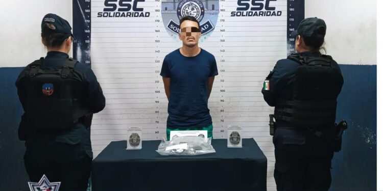 Presunto extorsionador es aprehendido en Playa