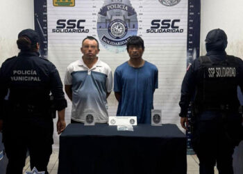 Detenido par de presuntos extorsionadores en Playa