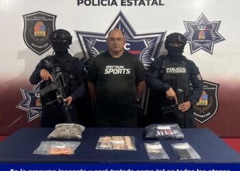 Detienen a presunto narcomenudista con drogas, efectivo y una motocicleta