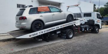 Aseguran vehículo relacionado con fraude en Playa del Carmen
