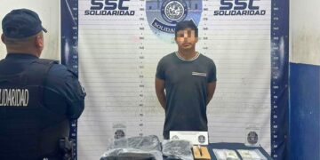 Detienen a hombre acusado de robo con arma blanca en Playa del Carmen
