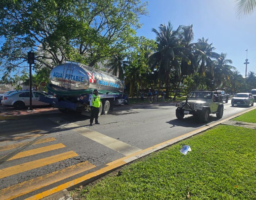 Reportan accidente de tránsito en la zona hotelera de Cancún