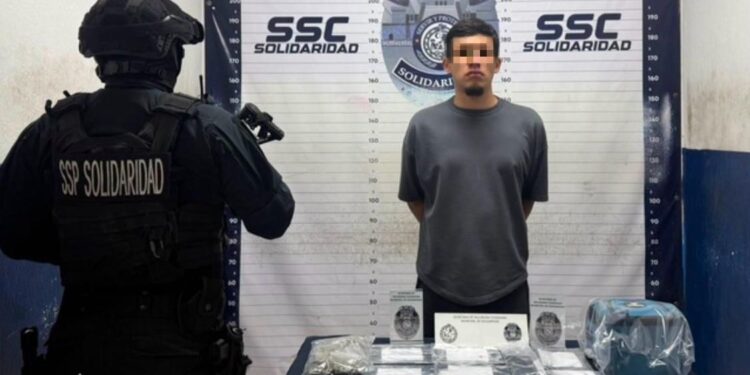 Aprehenden con 37 dosis de droga a narcomenudista en Playa