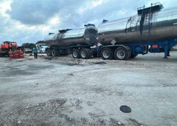 Zona del socavón de casi una década en la carretera Cancún-Playa del Carmen, por fin será reparado
