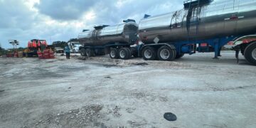 Zona del socavón de casi una década en la carretera Cancún-Playa del Carmen, por fin será reparado