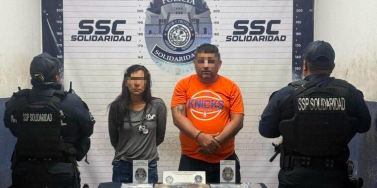 Capturan a dos con droga y arma en Playa del Carmen