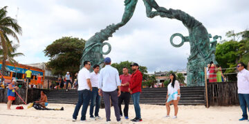 nician los preparativos para recibir el Tour Mundial de Voleibol de Playa Elite 16 Playa del Carmen