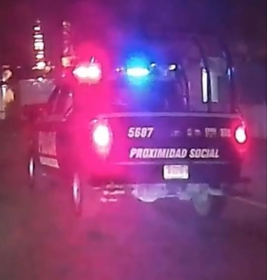 Separan del cargo a policías de Cancún por presunta extorsión