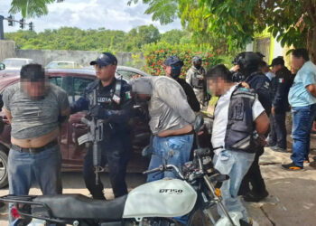 En operativo conjunto capturan a seis personas con drogas y armas