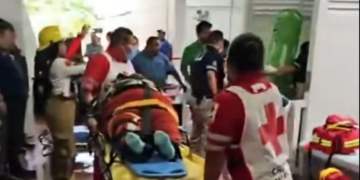 Dos heridos en el desplome del elevados del palacio municipal de Cozumel por falta de mantenimiento