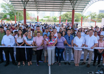 Invita Gobernadora a mujeres a extender sus alas con empleos mejor pagados