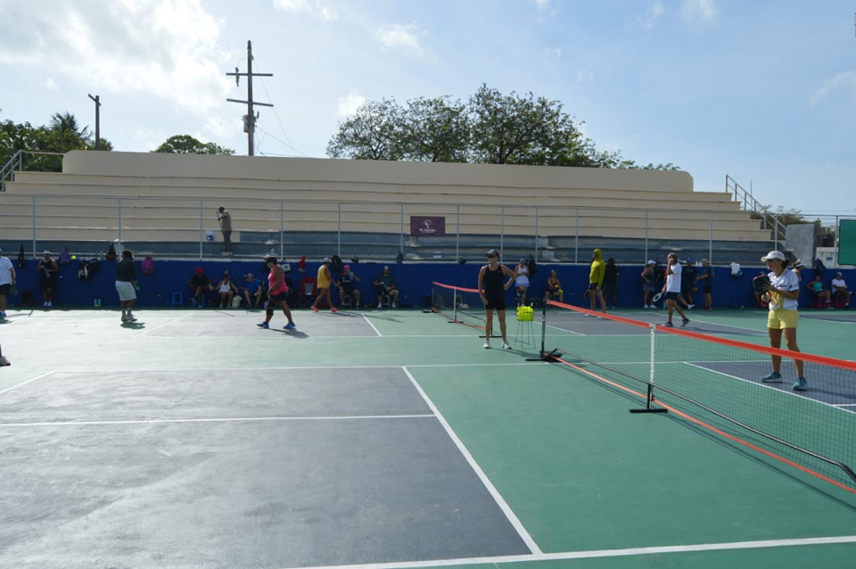 Transforman áreas públicas de Playa del Carmen con el color "Arena Playa"