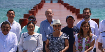 Entregan Mara y Blanca Merari renovado muelle de pescadores