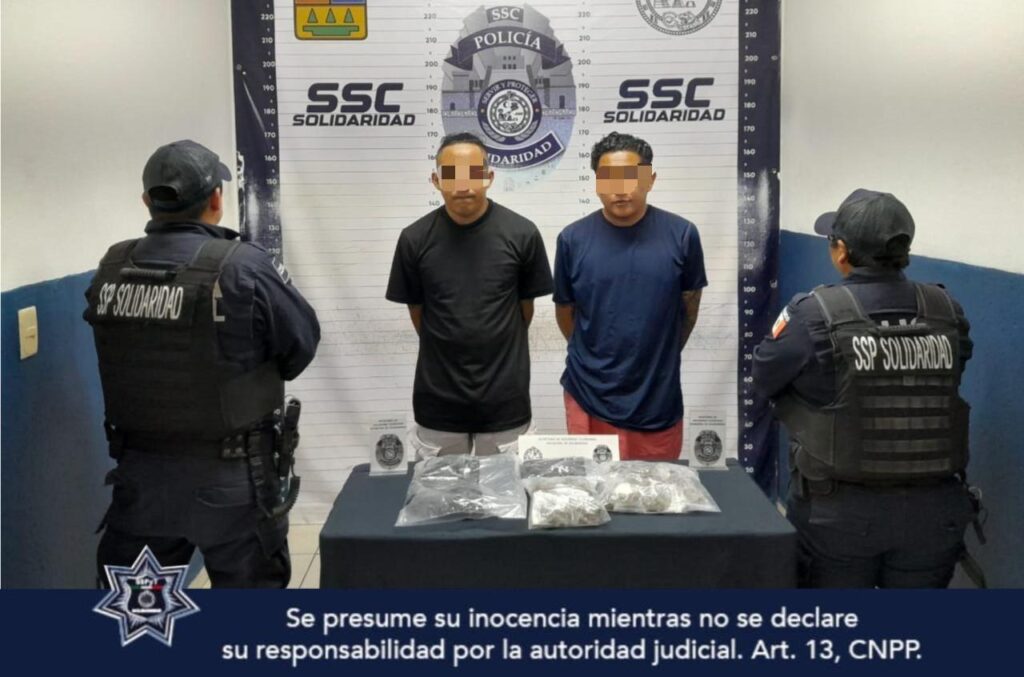 Aseguran droga y detienen a dos hombres en Playa del Carmen