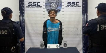 Hombre agrede a policías en Playa del Carmen y termina detenido
