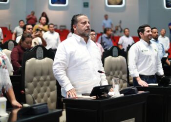 Recibe Congreso de la Justicia Social distintivo de excelencia en el servicio público