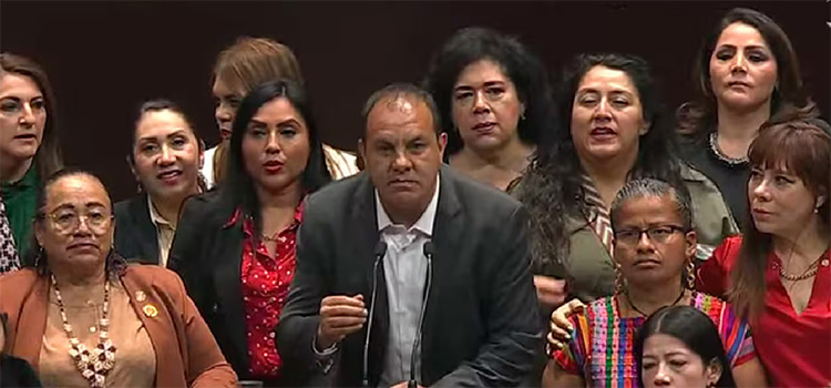 Bloque feminista termina arropando a Cuautemoc Blanco en la Cámara de Diputados