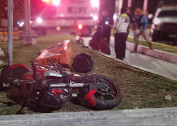 Motociclista lesionado en el bulevar Kukulcán