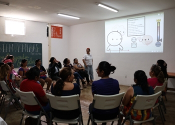 Imparte DIF taller de apoyo a mujeres de Benito Juárez