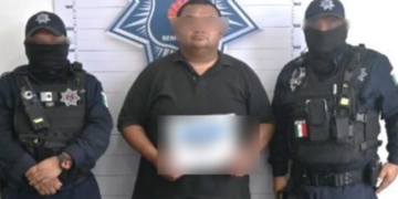 Hombre detenido con réplica de arma tras alterar el orden