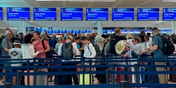 Cierre parcial del gobierno de EE. UU. provoca retrasos de hasta 150 minutos en vuelos a Cancún