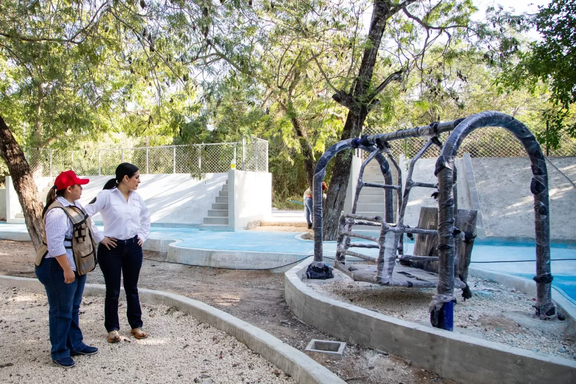 Estefanía Mercado remodela parque de El Pedregal
