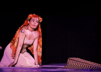 Poesía y drama en escena durante el Primer Festival Internacional de Teatro de Playa del Carmen