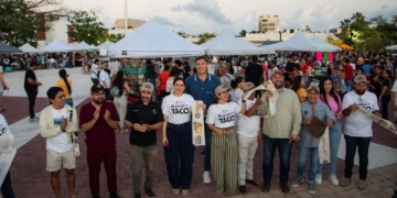 Inaugura Estefanía Mercado la “1ª Edición del Festival del Taco” en la Plaza 28 de Julio