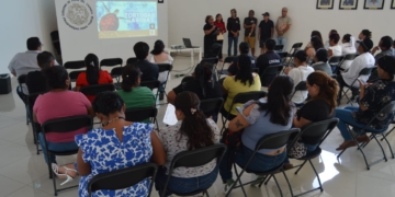 Capacitan a personal del ayuntamiento de Playa del Carmen en materia de conservación de la tortuga marina