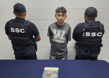 Le encontraron 15 bolsitas con marihuana en Cozumel