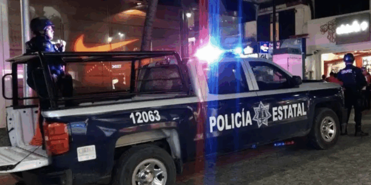 Turista estadounidense en estado grave tras caer de un cuarto piso en Tulum