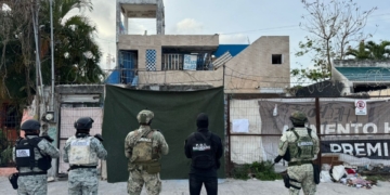 Detienen a cinco personas en operativos simultáneos en Cancún
