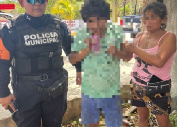 Rescatan descalzo y con lesiones leves a menor con autismo extraviado en Playa del Carmen