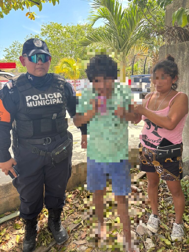 Rescatan descalzo y con lesiones leves a menor con autismo extraviado en Playa del Carmen