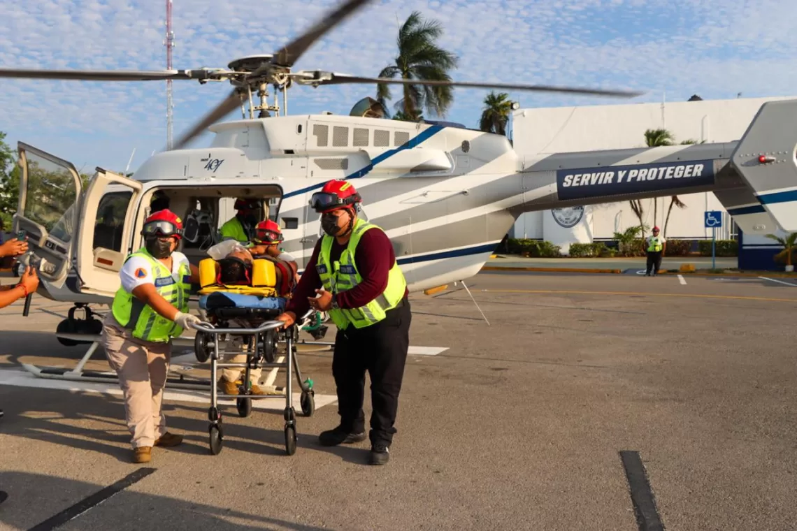 Segundo rescate humanitario en menos de un mes con helicóptero de la SSC de Playa del Carmen