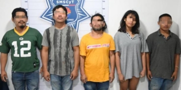 Cinco detenidos en la playa por alterar el orden