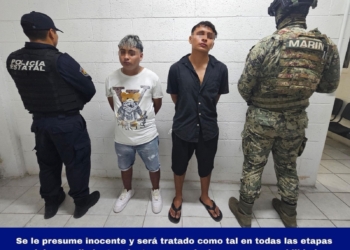 Detenidos tras insultar e intentar agredir a golpes a oficiales