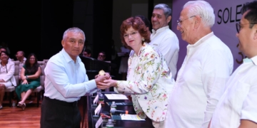 Celebra la Universidad Autónoma del Estado de Quintana Roo, 34 años de creación