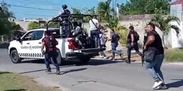 Balacera en el corazón de Chetumal deja cuatro policías heridos y dos secuestrados liberados