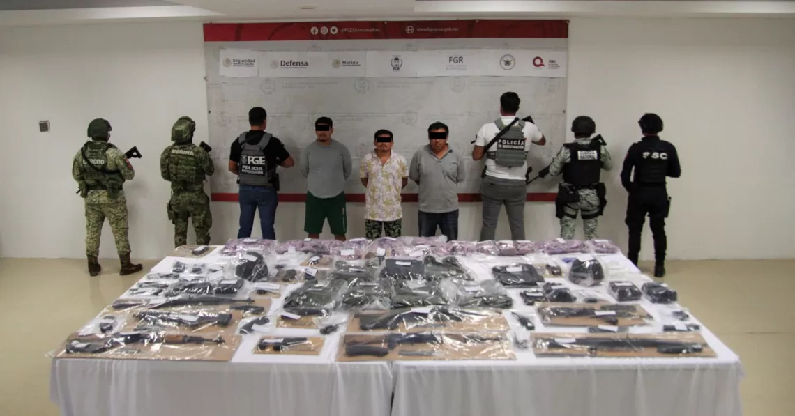 Cae “El Cuervo”, temido líder criminal de Tulum: le decomisan arsenal y droga