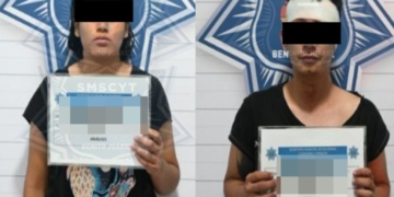 Pareja detenida por violencia mutua en la vía pública de Cancún