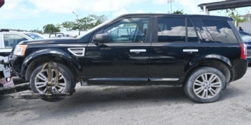 Recuperan camioneta con reporte de robo