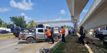 Viernes 13 deja dos accidentes en el bulevar Colosio con 11 lesionados